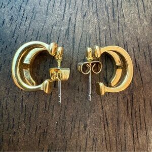 CAROLINA HERRERA Gold Plated Small Initial Earrings! Excellent condition!